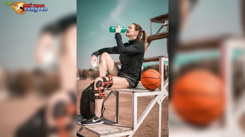 Chấn thương đầu gối khi chơi bóng rổ – Khám phá giải pháp phục hồi 2025